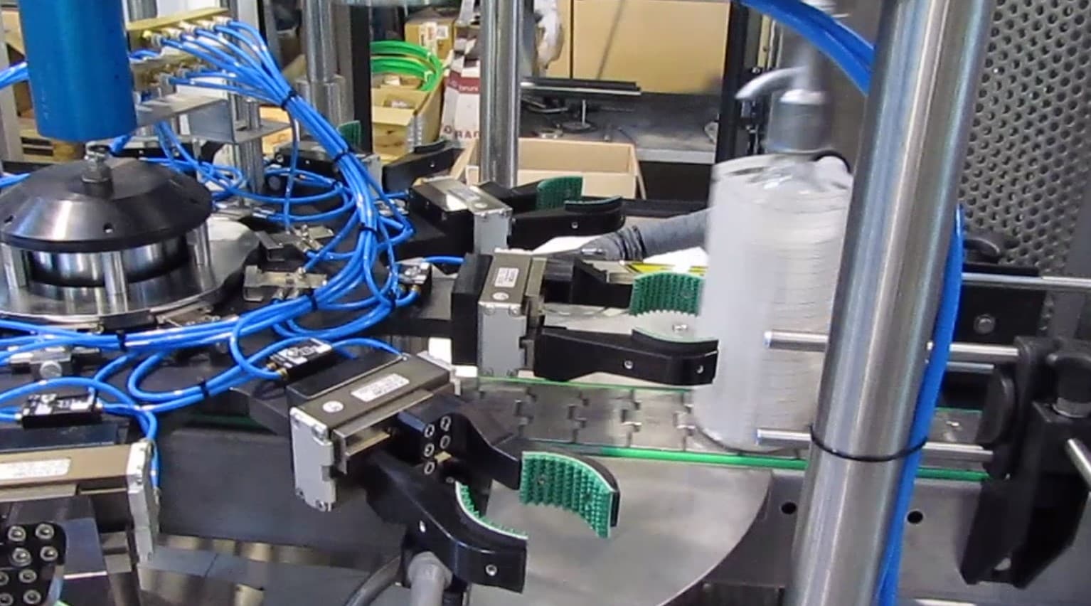 cilindro speciale airon pinze presa barattoli in giostra